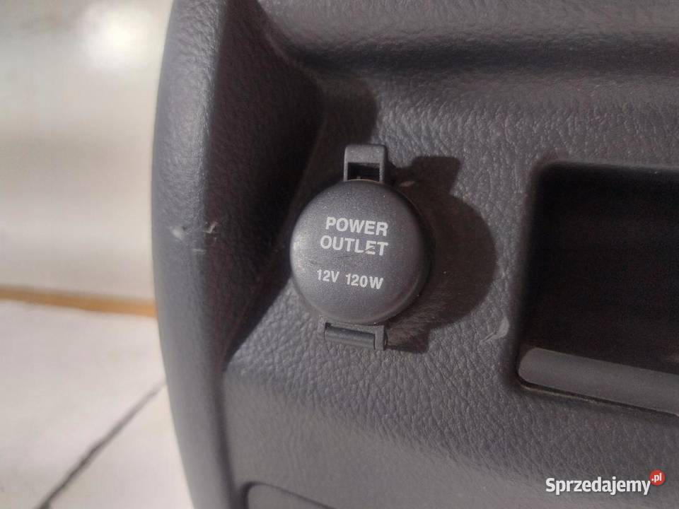 SCHOWEK GNIAZDO ZASILANIA 12V 120W HYUNDAI SANTA