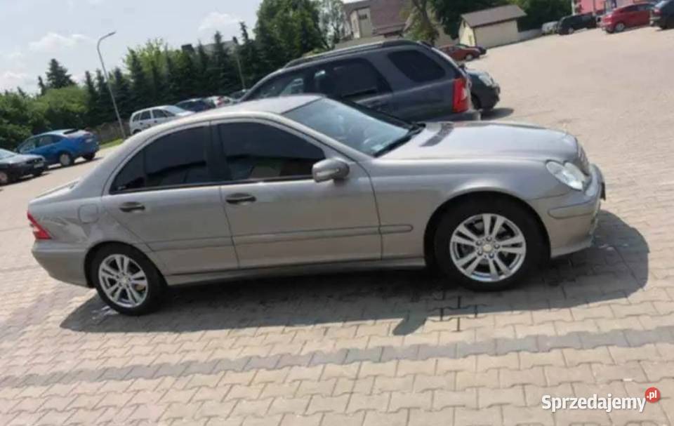 Mercedes w 203 22 CDI 2006 mazowieckie Radom
