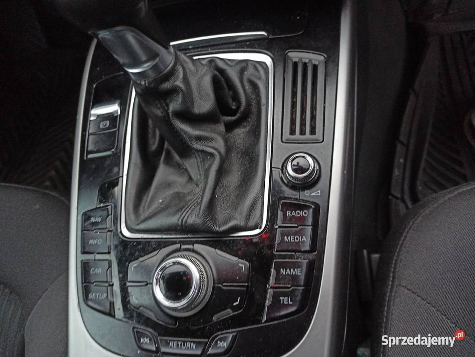 Ładne audi a4 b8 20 143 liftorginalny przebieg i Starachowice