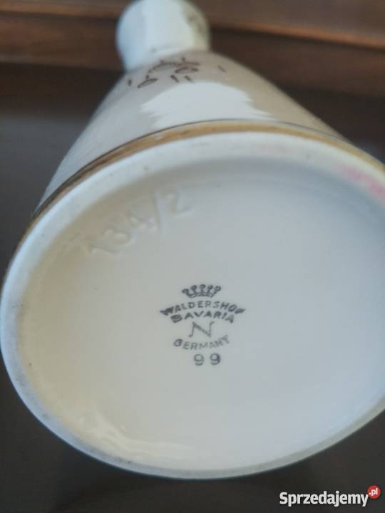Piękny sygnowany wazon Kir zielona róża Porcelana i szkło Porcelana i szkło małopolskie