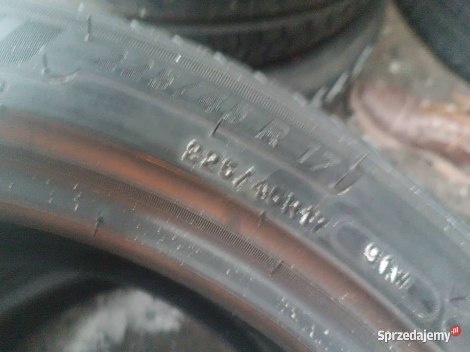Komplet opon 22545r17 Międzychód