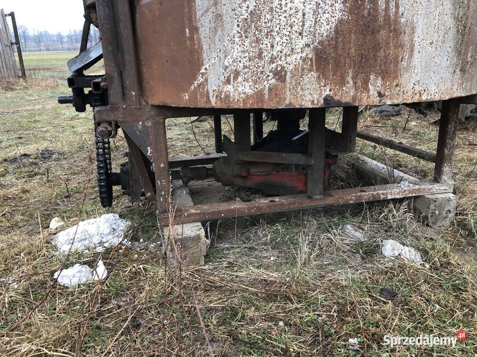 Betoniarka do ciągnika traktora zawieszana nie