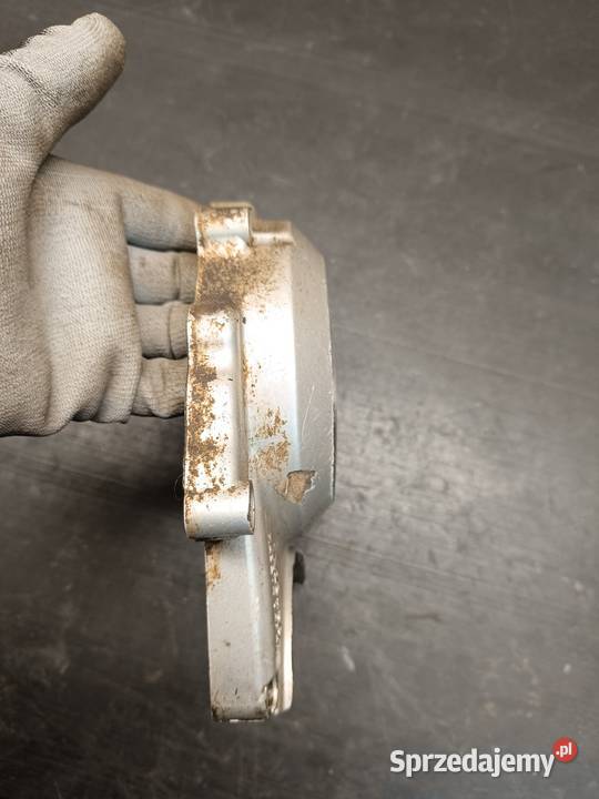 Pokrywa magneta osłona lewa dekiel kapa części małopolskie Gołaczewy