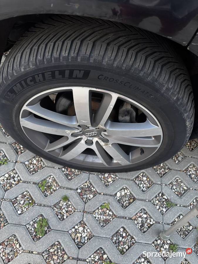 Audi Q7 42 LPG Stag panorama dvd Bose 7osob Rumia