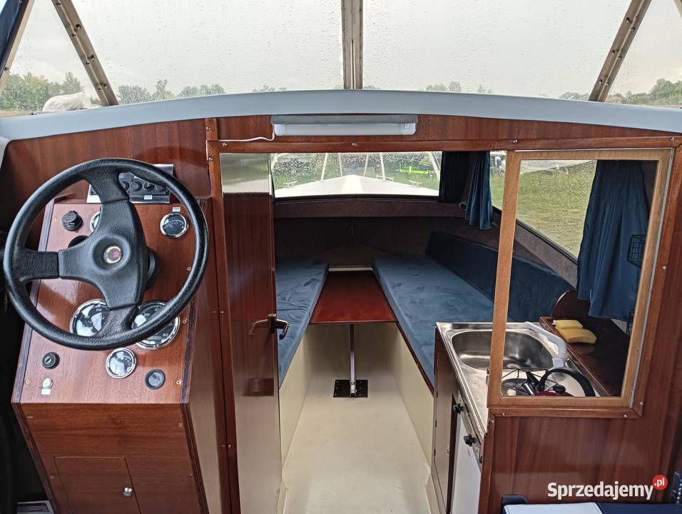 Łódź motorowa Mini HOUSEBOAT ONEDIN 650