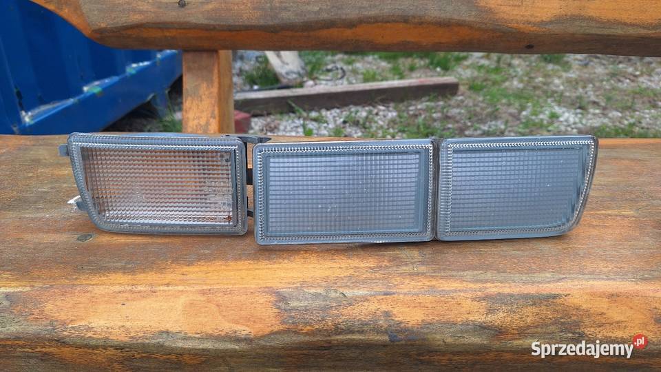 Lampy kierunkowskazów przód białych Golf MK3 Poznań