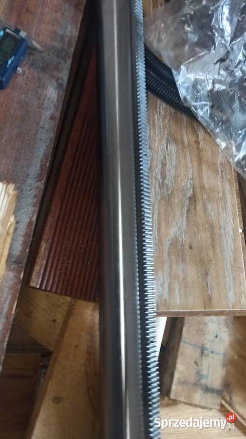 słup z zębatką do mechanizmu posuwu Nowe Gomad Kłodawa