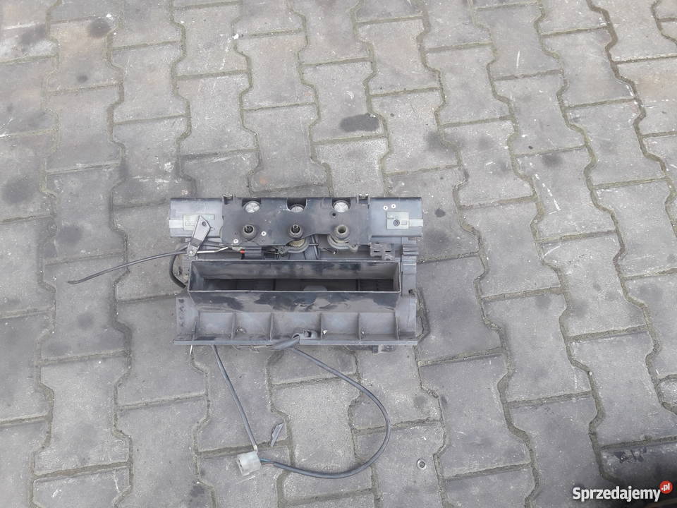 NAGRZEWNICA Panel nawiewu mercedes 711 811 714
