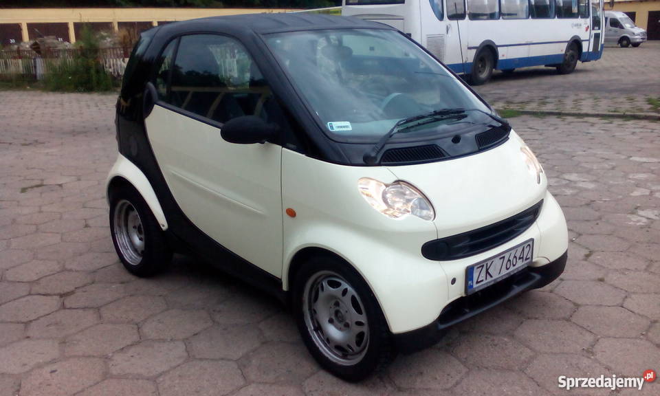 Piękny Smart Fortwo Lift 800CDI 25l100 elektryczne szyby Fortwo Białogard