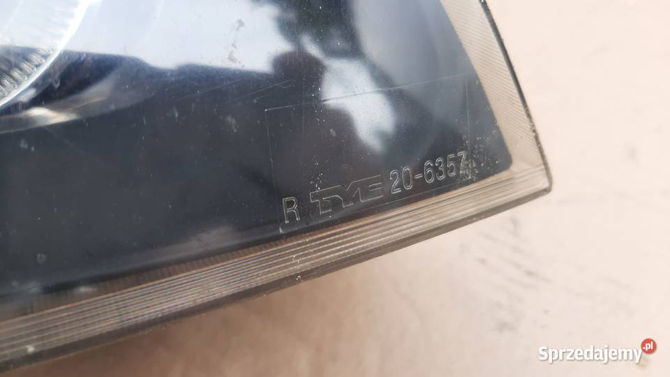 lampa prawa przednia CZARNA Renault Clio II lift dolnośląskie Dębno