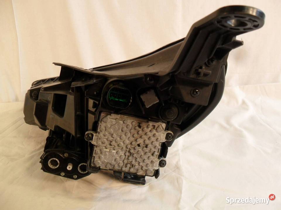 REFLEKTOR PRZÓD STRONA PRAWA HYUNDAI I30 Nowy Tomyśl