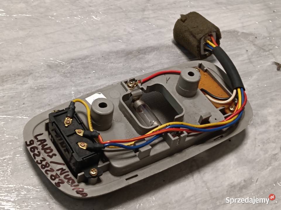 Lampka oświetlenia wnętrza z szyberdachem OE Chorzów