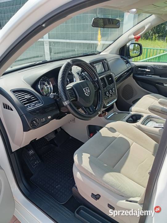 Dodge grand caravan 2012 36 Benzynagaz Białystok sprzedam