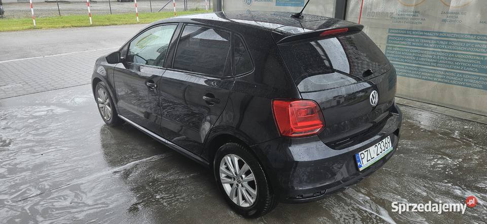 Volkswagen Polo V Rok produkcji 2015 Lipka sprzedam