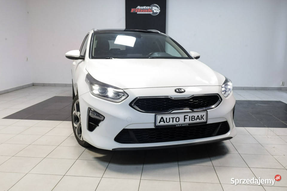 Kia Ceed BusinessSalon wielofunkcyjna kierownica