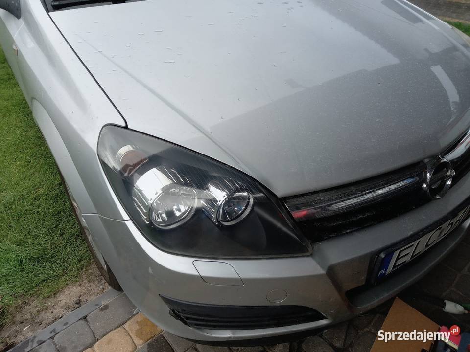 Auto detalingPranie tapicerki samochodowej Skierniewice
