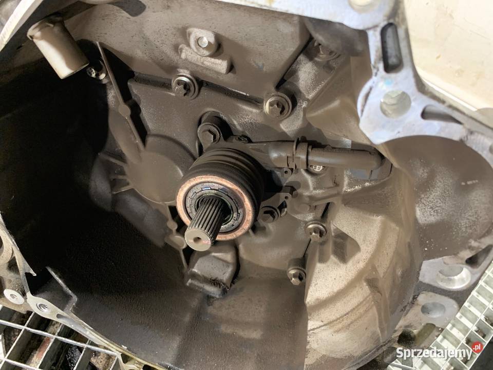 SKRZYNIA BIEGÓW DACIA SANDERO II JH3372 10 73 sprzedam