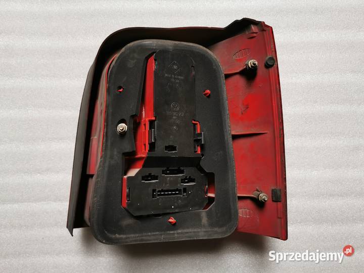 Lampa Lewy Tył Tylna Lewy VW Passat B5 Kombi lampy tylne Oświetlenie