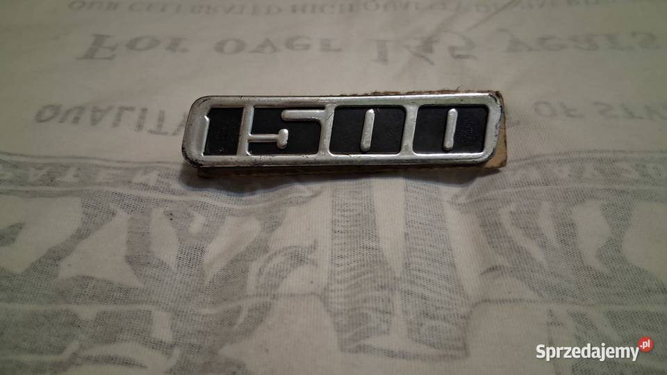 Nowe emblematy Fiata 126p Chrzanów