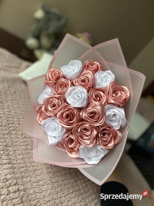 Róże ze wstążki kujawsko-pomorskie Brodnica