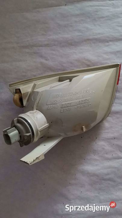 Lampa przeciwmgielna ford focus 2002 Byczyna