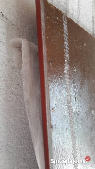 Parapet zewnętrzny z kamienia Głuchołazy