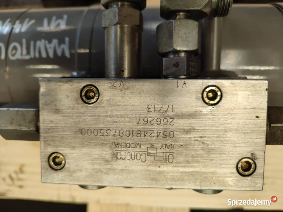 Zamek 266267 siłownika 52504503 Manitou MT 1440 wielkopolskie Wilkowo
