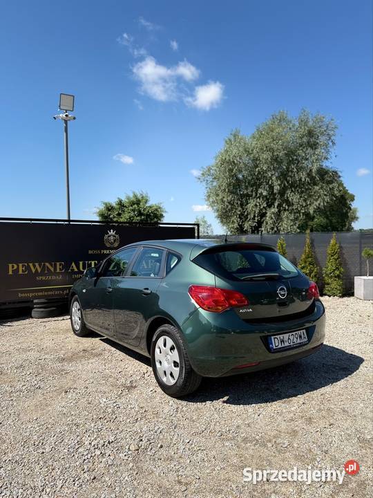 Opel Astra J 17 CDTI 110 2010r 264 Gwarancja na Śrem