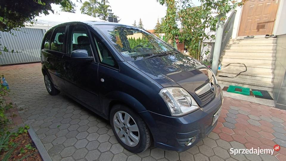 Sprzedam Opel Meriva niski przebieg Rok produkcji 2010 Konin