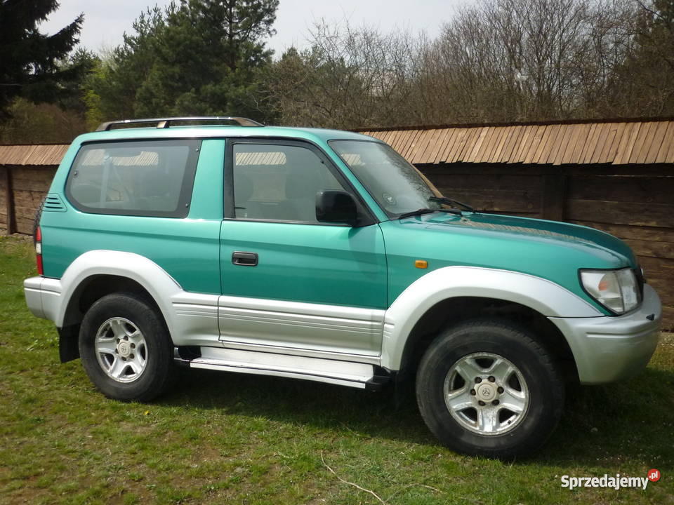 13 700 TOYOTA LAND CRUISER KZJ90 4x4 30 TD 125 D świętokrzyskie Tokarnia