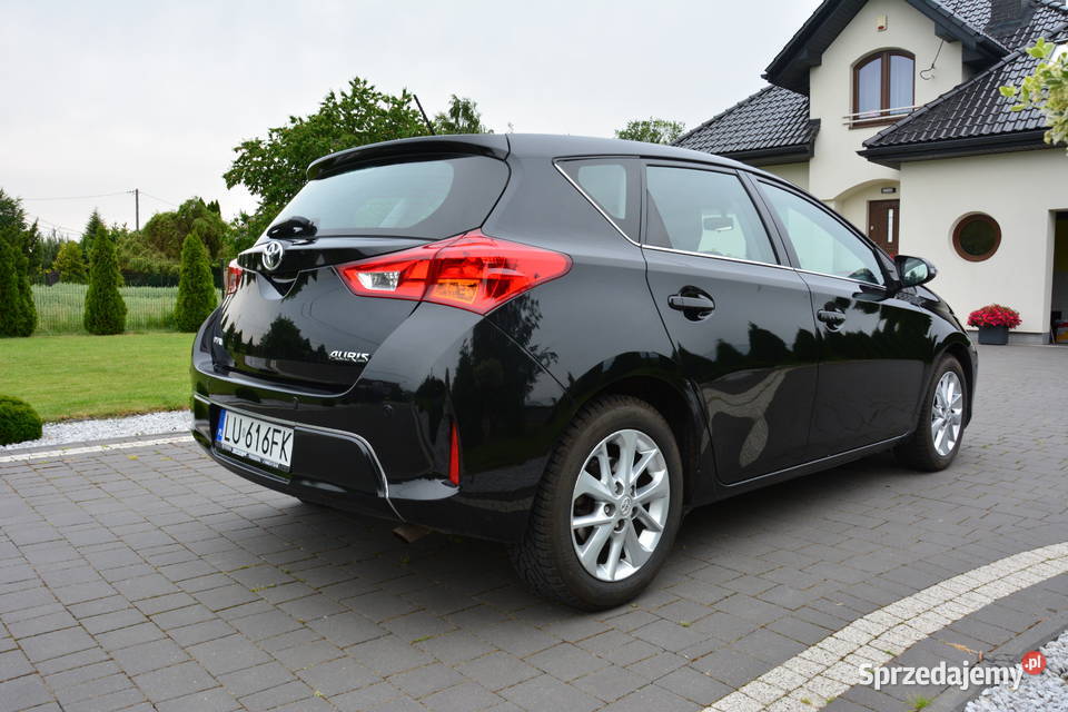 TOYOTA AURISSTART EDITION100 BEZWYPADKOWY manualna świętokrzyskie Pawłów