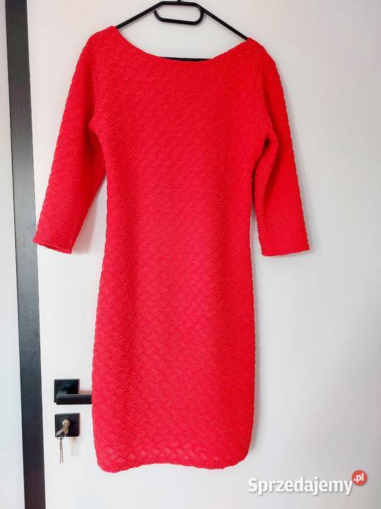 czerwona sukienka zimowa stan idealny SM Boże Rozmiar uniwersalny Poznań