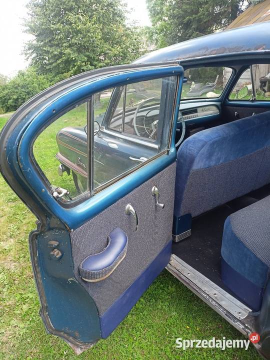 Plymouth Savoy Złojec