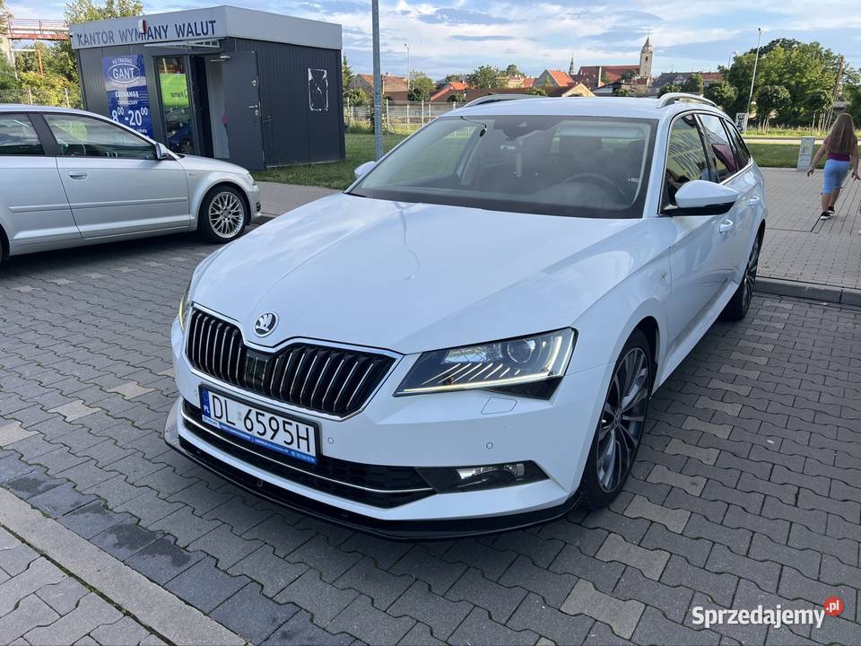 Skoda Superb III Combi 20 TDI 220 DSG Laurin Legnica
