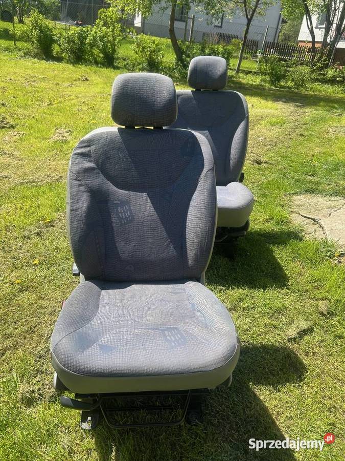 Fotele przodnie Renault Traffic Fotele i kanapy Sanok