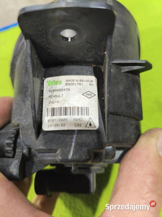 Sprzedam halogeny do Renault Velsatis Reflektory i halogeny Legnica