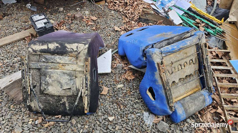 Dwa fotele kubełkowe sportowe off road do zmoty Off-road Nowa Ruda