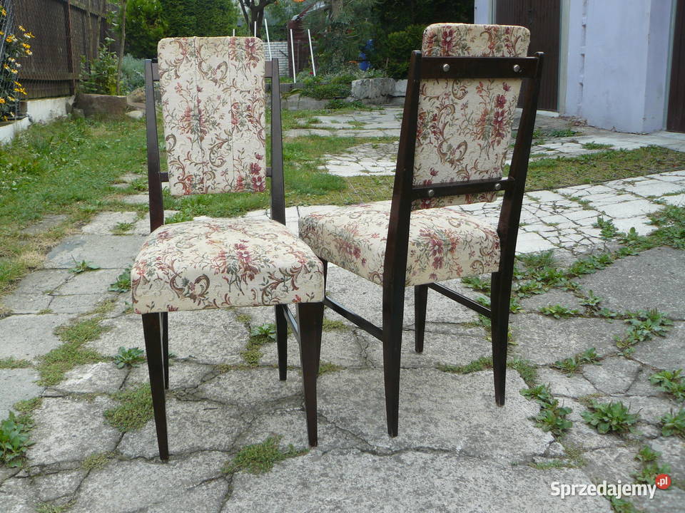 Stare krzesła do wstawienia sprzedam