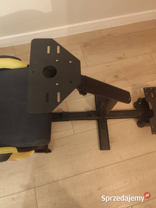 Playseat z redbulla Rumia