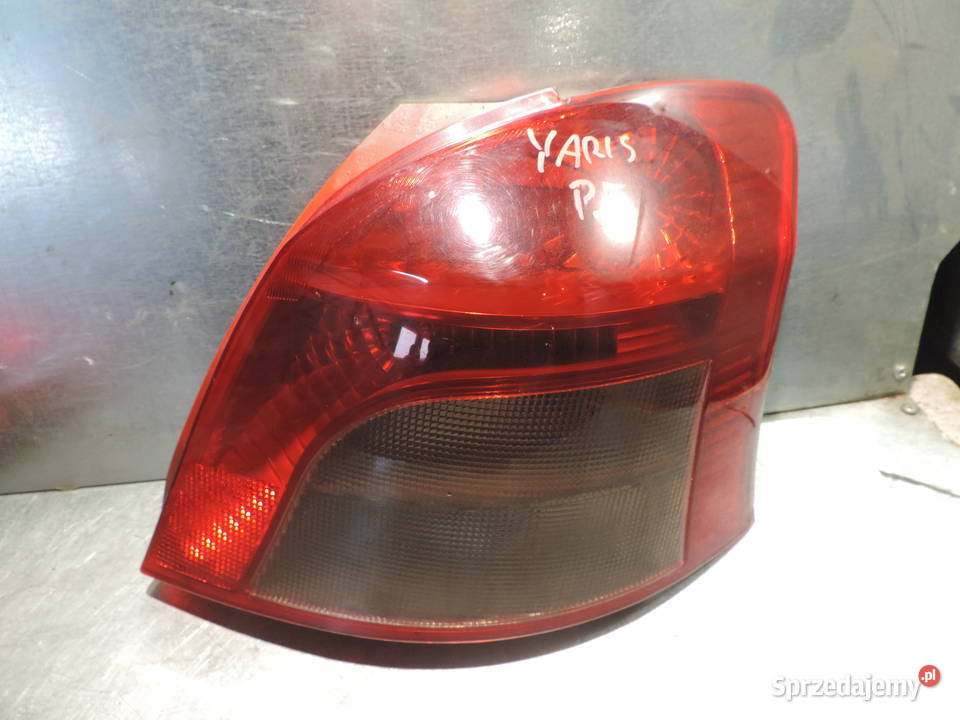 LAMPA PRAWY TYŁ TOYOTA YARIS II HB prawe Nowy Sącz sprzedam