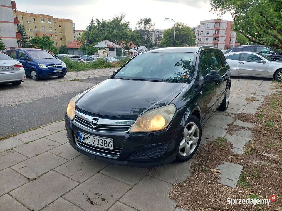Opel Astra H 2007 17 CDTI 110 Bogate Wyposażenie Rok produkcji 2007 Łódź