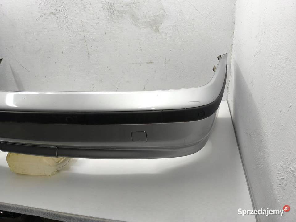 ZDERZAK TYŁ KOMPLETNY HAK BMW E39 25B Zderzaki wielkopolskie