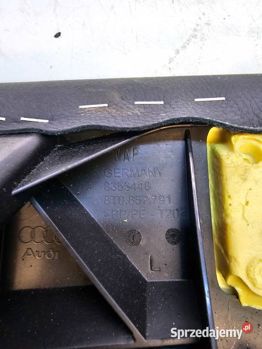 BOCZEK KANAPY LEWY TYŁ AUDI A4 B8 A5 8T0857791 Przystajń