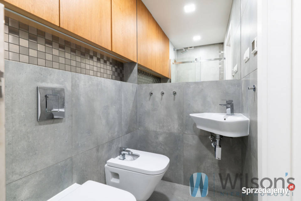 sprzedaży mieszkania 593m2 3 pokoje Łomianki