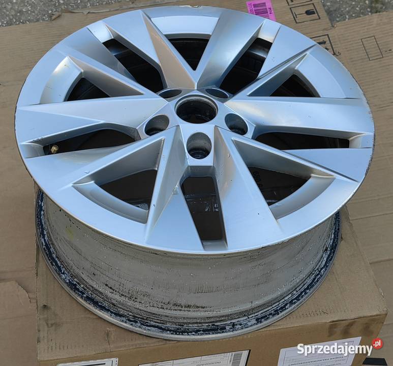 FELGA ALUMINIOWA SKODA OCTAVIA IV 7X17 ET46 małopolskie Rożnów