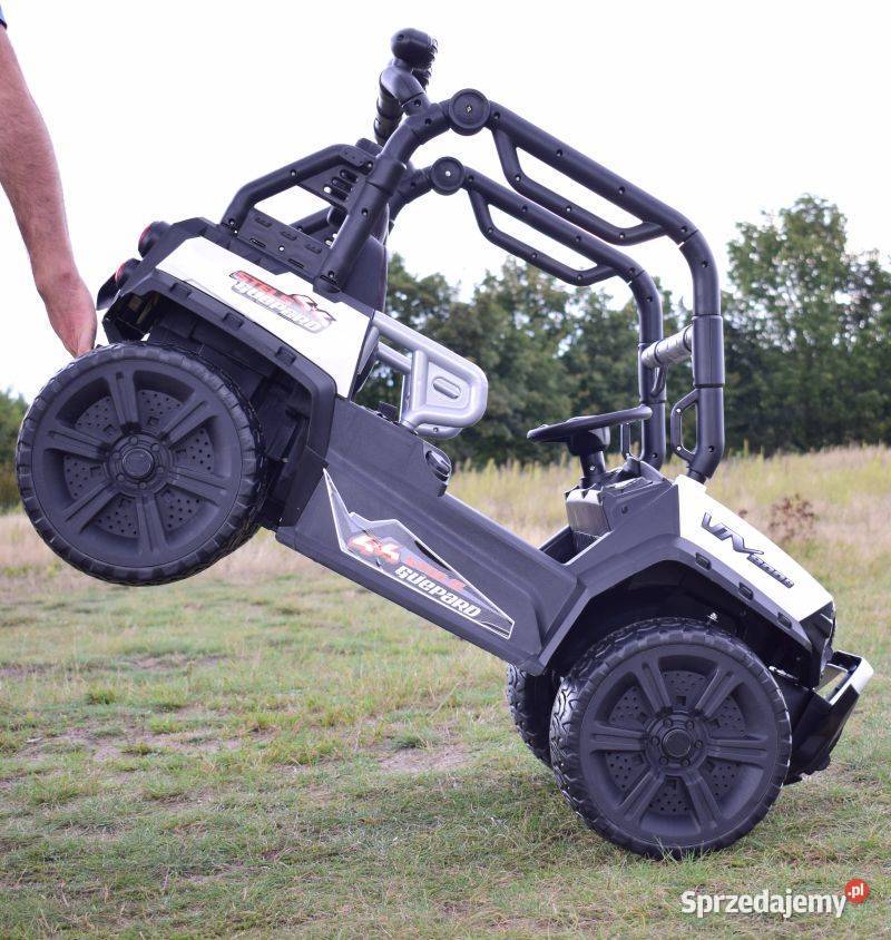 BAWIBUS Auto na akumulator autko MEGA BUGGY