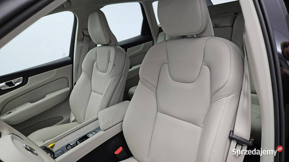 Volvo XC 60 Plus Bright aut Z Polskiego Salonu światła do jazdy dziennej mazowieckie Warszawa sprzedam