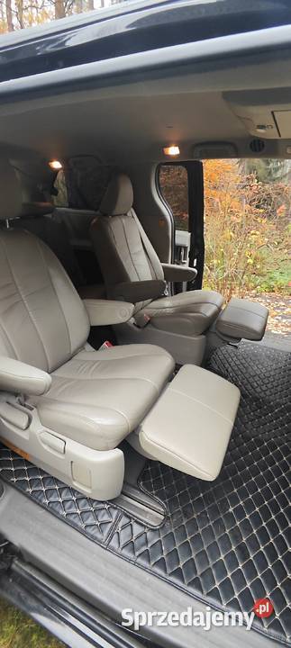 Toyota Sienna 35 V6 XLE AWD stan Doposażona elektrycznie ustawiane fotele Warszawa