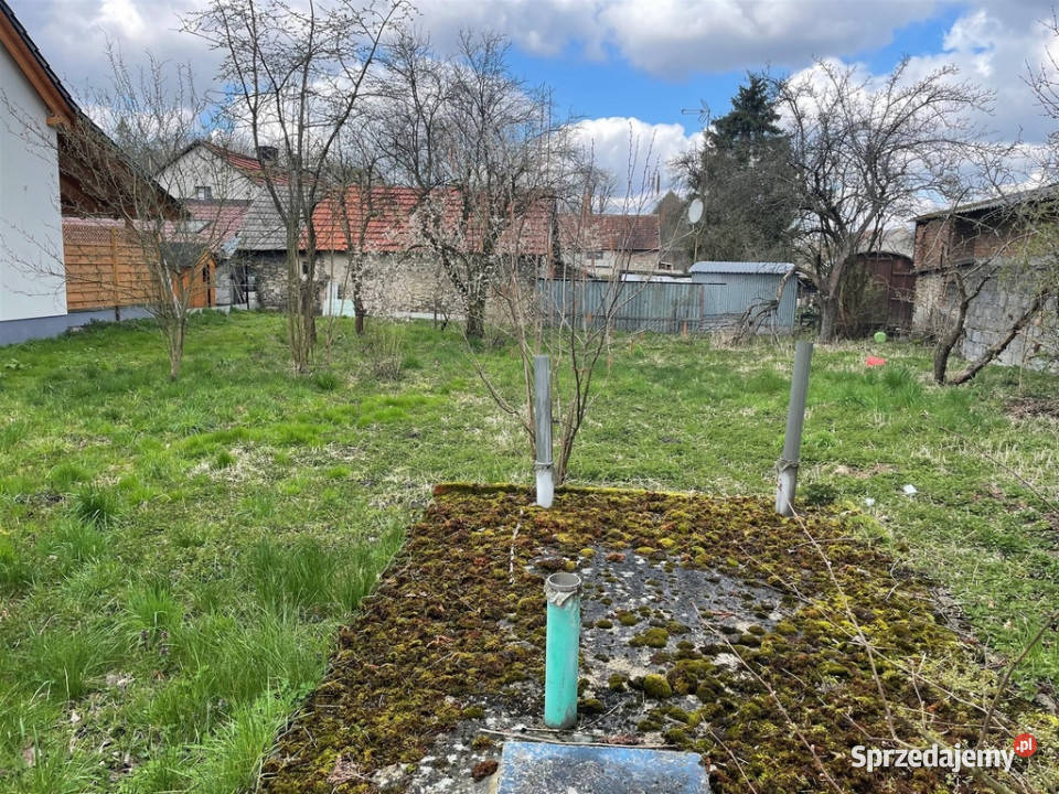Dom wolnostojący na działce 1252 m2 Walidrogi asfalt