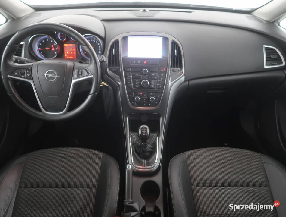 Opel Astra 14 T sprzedam